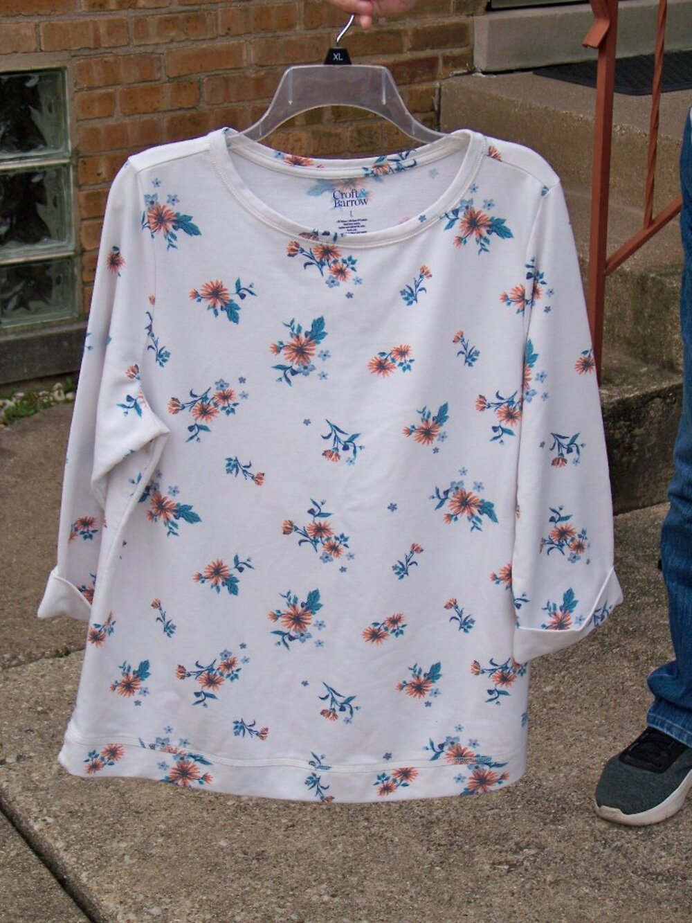 Croft & Barrow Women's Cuffed 3/4 Sleeve Top, Size L